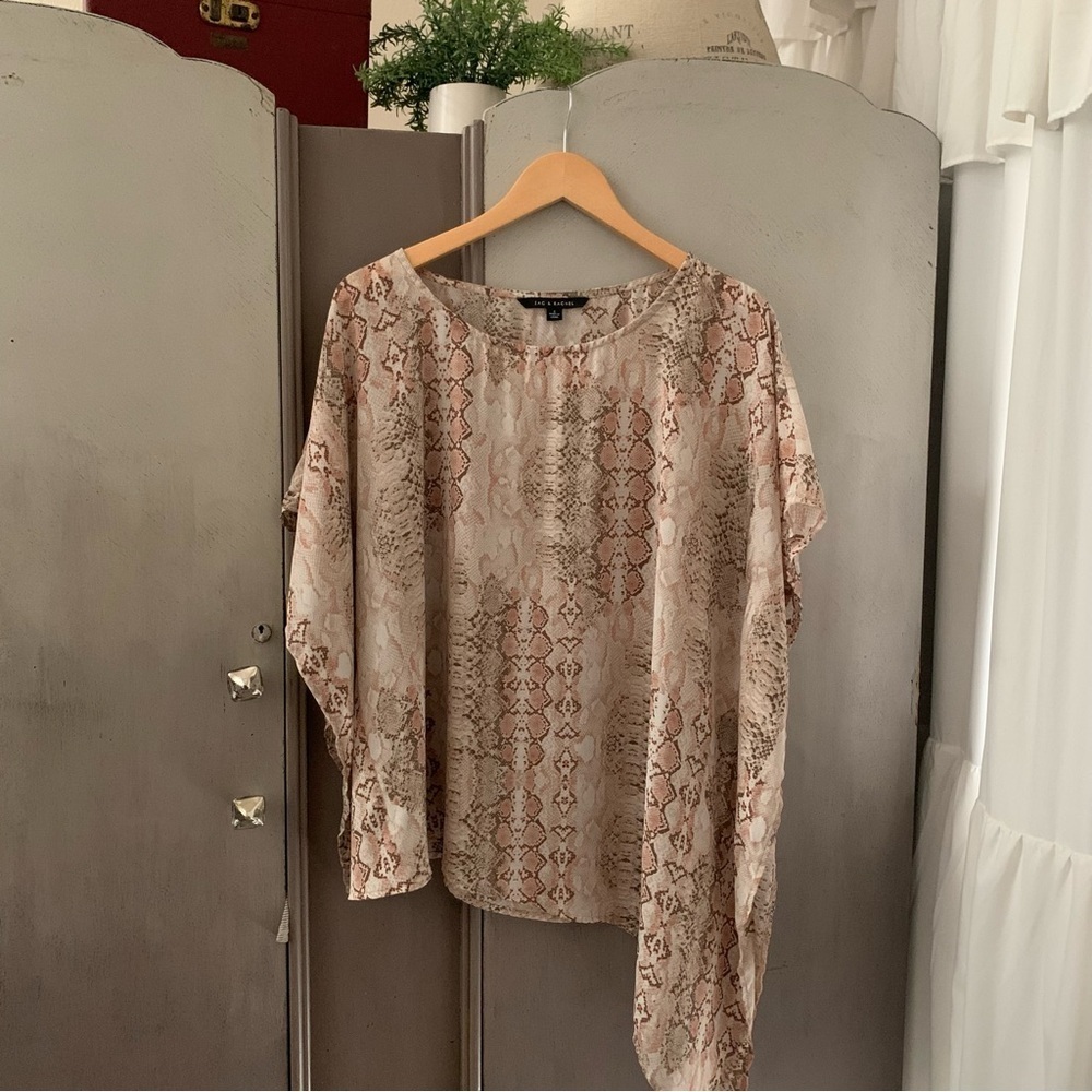 Zac & Rachel Tan and Brown Boxy Asymmetrical